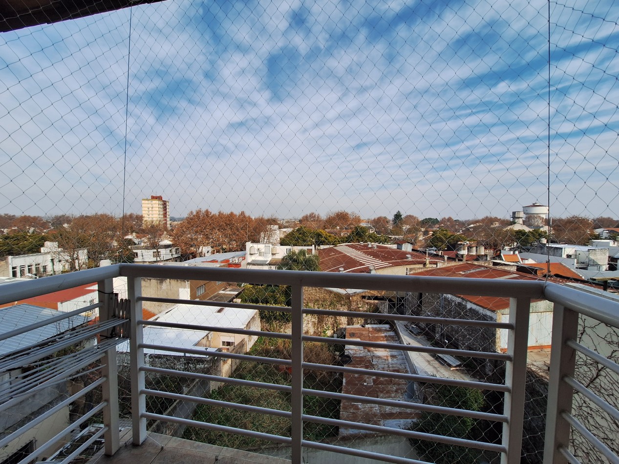 VENTA - Departamento 2 Ambientes Tipo Duplex con Cochera en San Fernando
