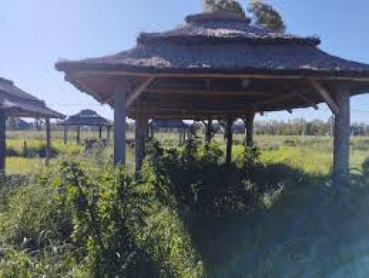 LOTE EN YACHTING CLUB. 