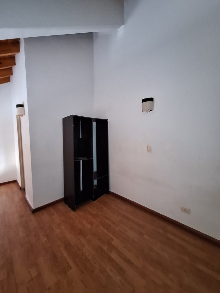 VENTA - Departamento 2 Ambientes Tipo Duplex con Cochera en San Fernando