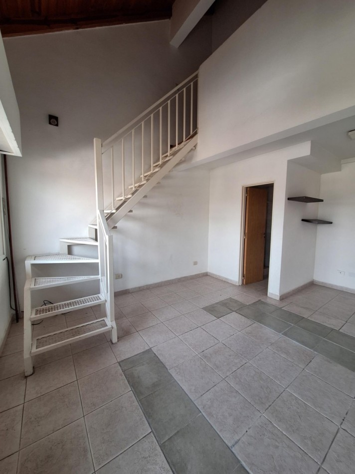 VENTA - Departamento 2 Ambientes Tipo Duplex con Cochera en San Fernando